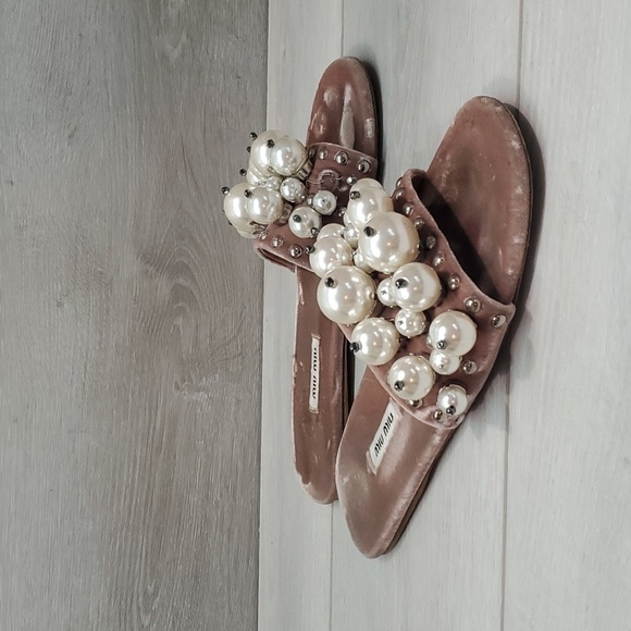 Miu Miu Burgundy Velvet Faux Pearl Embellished Flat Slides sz 37/6.5 - Picture 2 of 14
